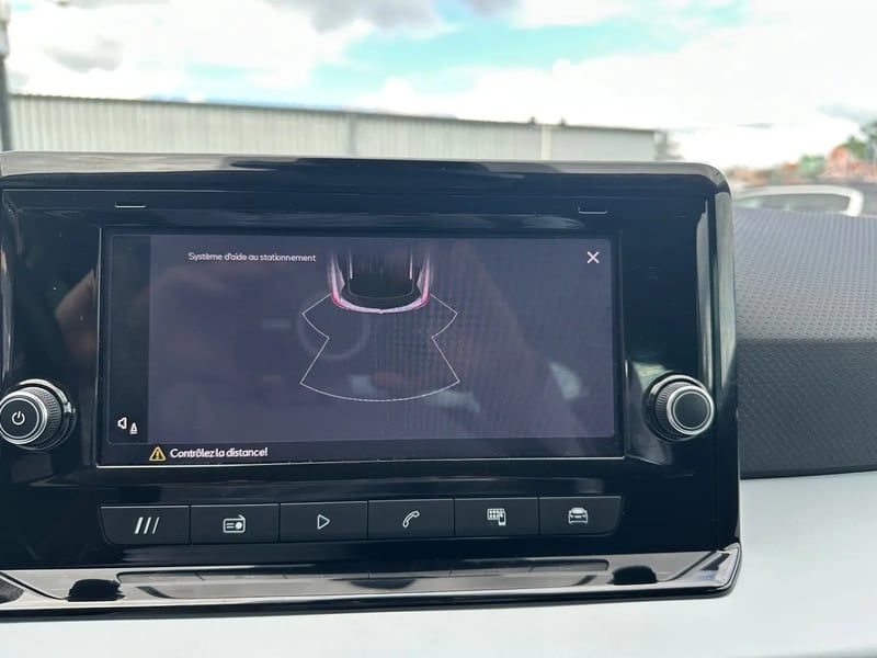 Photo de la voiture SEAT ARONA 1.0 TSI 110 ch Start/Stop BVM6 Style Business