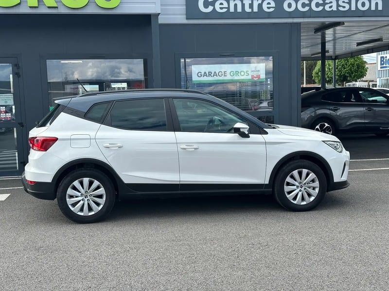 Photo de la voiture SEAT ARONA 1.0 TSI 110 ch Start/Stop BVM6 Style Business