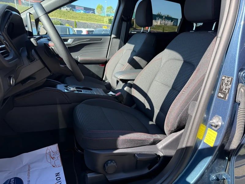 Photo de la voiture FORD KUGA 2.0 EcoBlue 120 BVA8 ST-Line - 5P