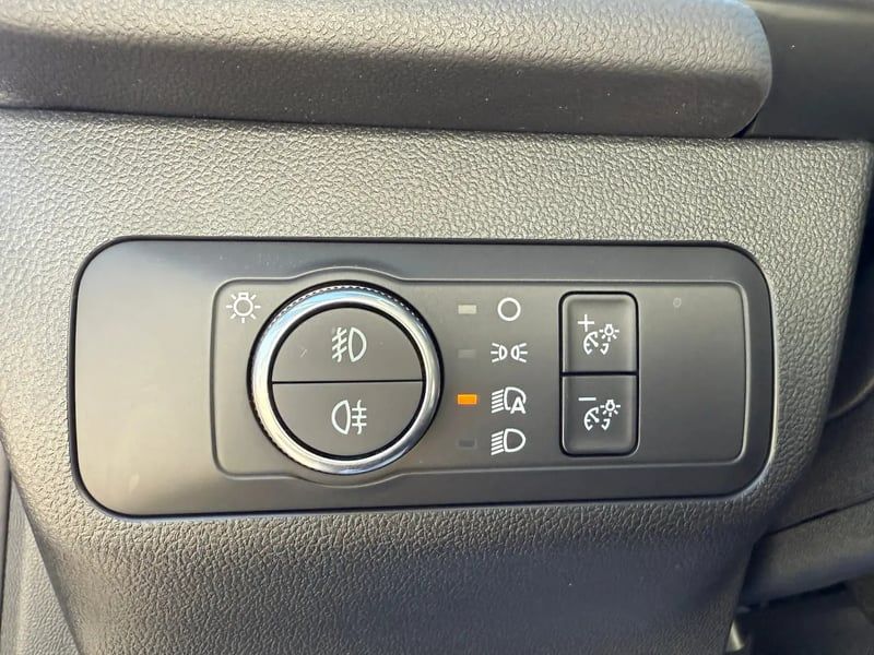 Photo de la voiture FORD KUGA 2.0 EcoBlue 120 BVA8 ST-Line - 5P