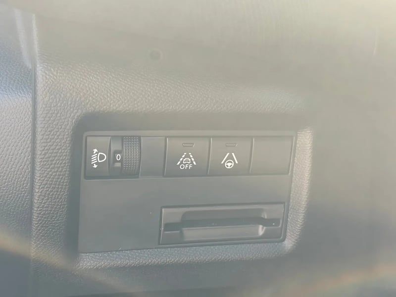 Photo de la voiture CITROEN C5 AIRCROSS Hybride 145 e-DCS6 Max