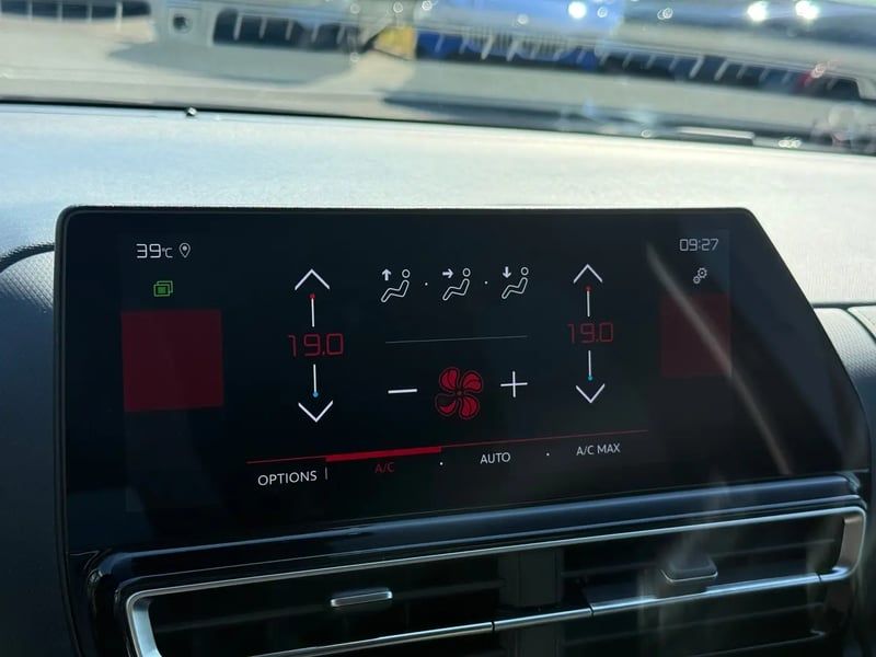 Photo de la voiture CITROEN C5 AIRCROSS Hybride 145 e-DCS6 Max