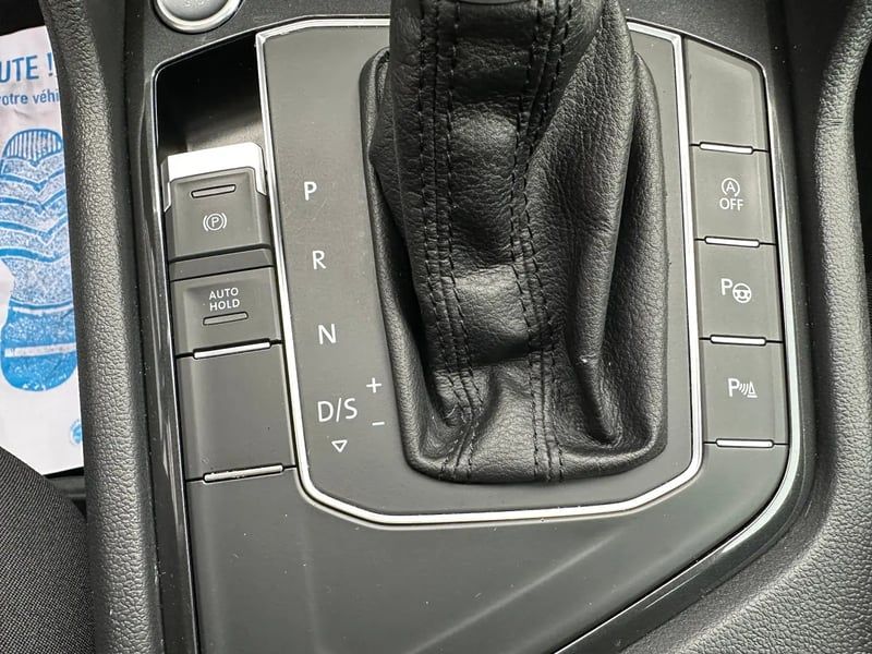 Photo de la voiture VOLKSWAGEN TIGUAN 2.0 TDI 150 DSG7 Carat
