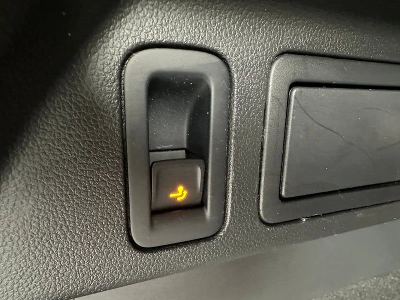 Photo de la voiture VOLKSWAGEN TIGUAN 2.0 TDI 150 DSG7 Carat