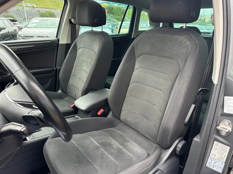 Photo de la voiture VOLKSWAGEN TIGUAN 2.0 TDI 150 DSG7 Carat