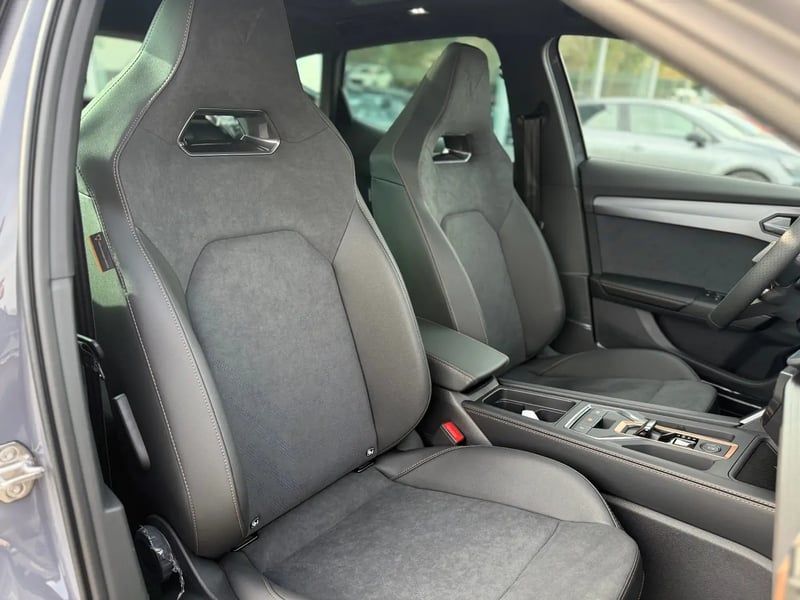 Photo de la voiture CUPRA FORMENTOR 2.0 TDI 150 ch DSG7 V