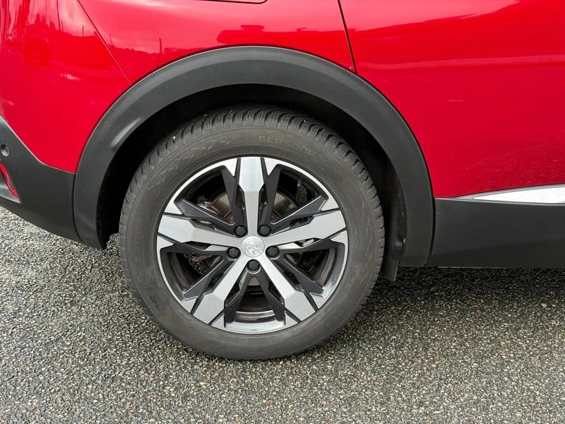 Photo de la voiture PEUGEOT 3008 BlueHDi 130ch S&S EAT8 GT Line