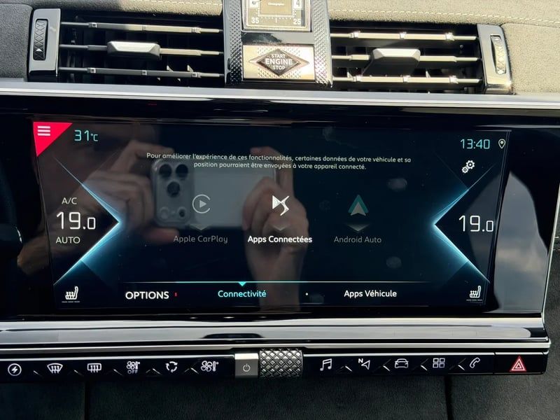 Photo de la voiture DS DS7 CROSSBACK Hybride E-Tense 225 EAT8 Performance Line+