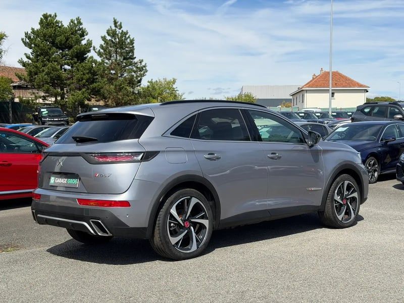 Photo de la voiture DS DS7 CROSSBACK Hybride E-Tense 225 EAT8 Performance Line+