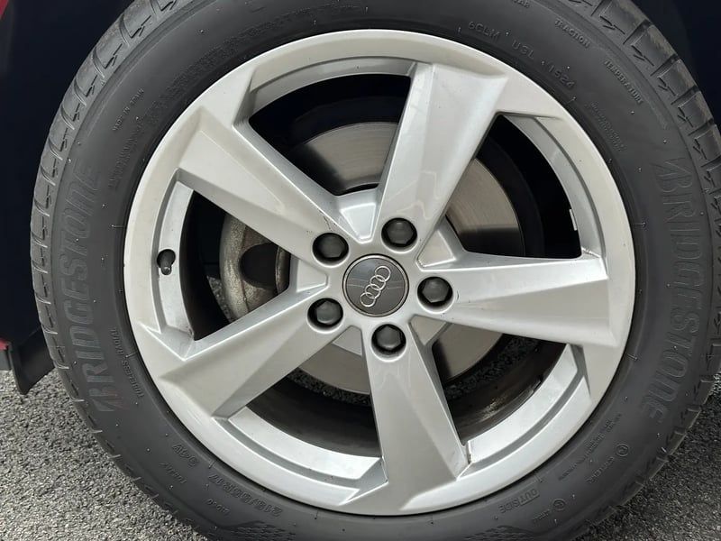 Photo de la voiture AUDI Q2 30 TDI 116 S tronic 7 Sport Limited