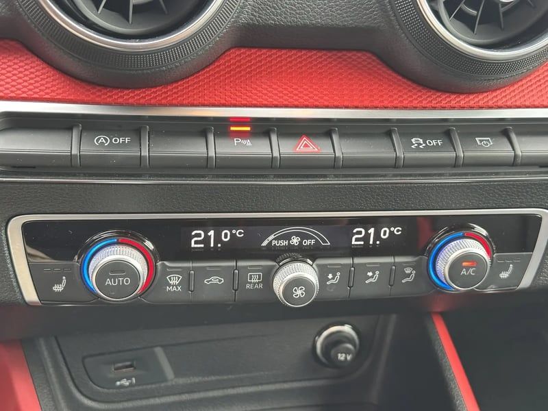 Photo de la voiture AUDI Q2 30 TDI 116 S tronic 7 Sport Limited