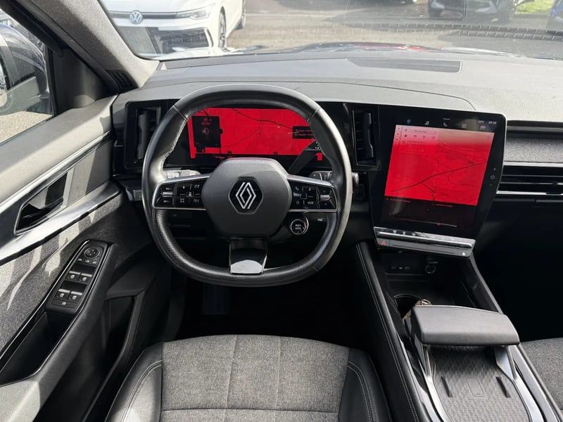 Photo de la voiture RENAULT ESPACE VI E-Tech hybrid 200 Techno