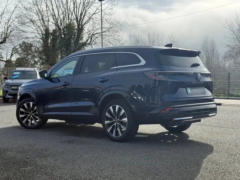 Photo de la voiture RENAULT ESPACE VI E-Tech hybrid 200 Techno