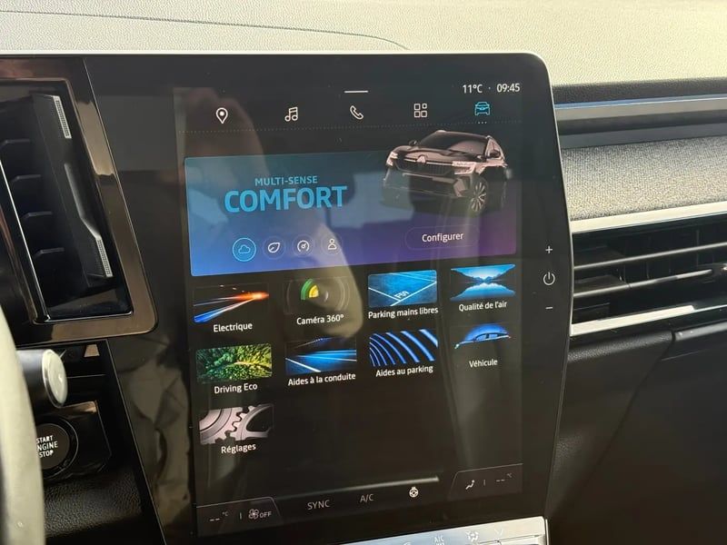 Photo de la voiture RENAULT ESPACE VI E-Tech hybrid 200 Techno