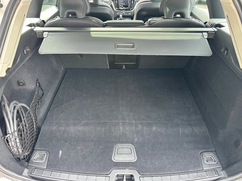 Photo de la voiture VOLVO XC60 T6 AWD Hybride rechargeable 253 ch+145 ch Geartronic 8 Plus Style Chrome