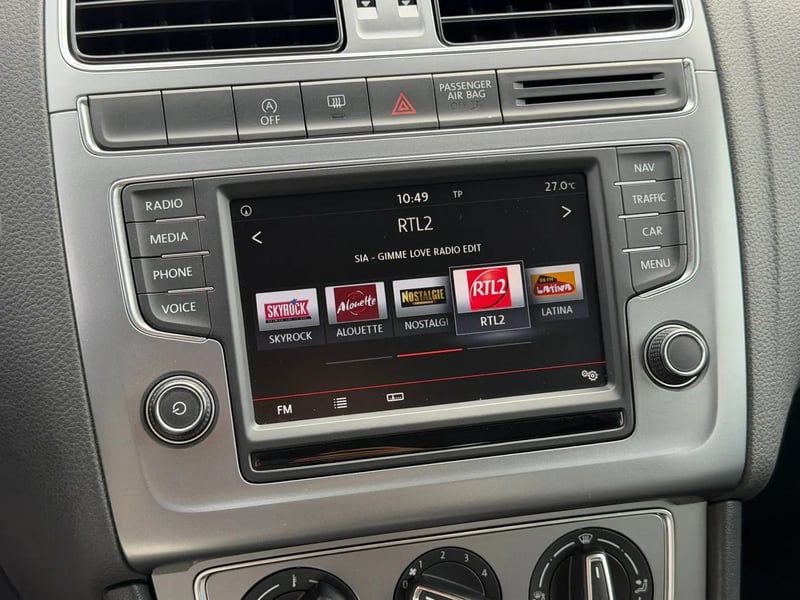 Photo de la voiture VOLKSWAGEN POLO 1.2 TSI 90 BMT Serie Speciale Allstar