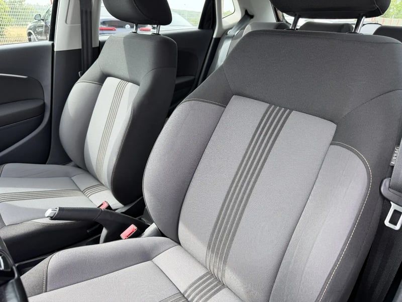 Photo de la voiture VOLKSWAGEN POLO 1.2 TSI 90 BMT Serie Speciale Allstar