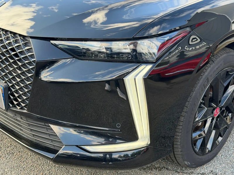 Photo de la voiture DS DS 4 Hybride E-Tense 225 EAT8 Performance Line+