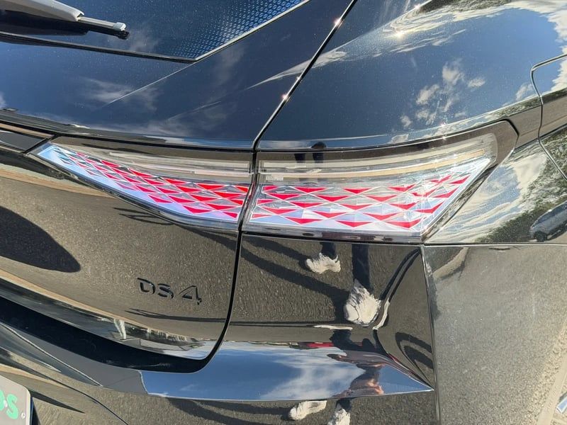 Photo de la voiture DS DS 4 Hybride E-Tense 225 EAT8 Performance Line+
