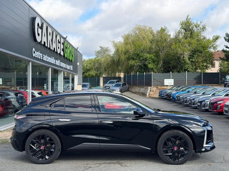 Photo de la voiture DS DS 4 Hybride E-Tense 225 EAT8 Performance Line+