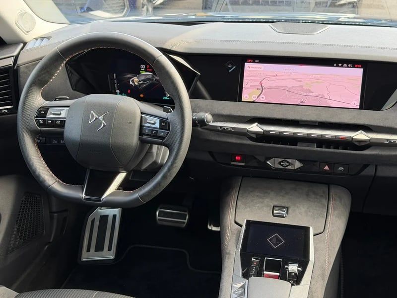 Photo de la voiture DS DS 4 Hybride E-Tense 225 EAT8 Performance Line+