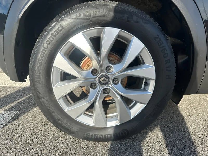 Photo de la voiture RENAULT CAPTUR TCe 100 Intens