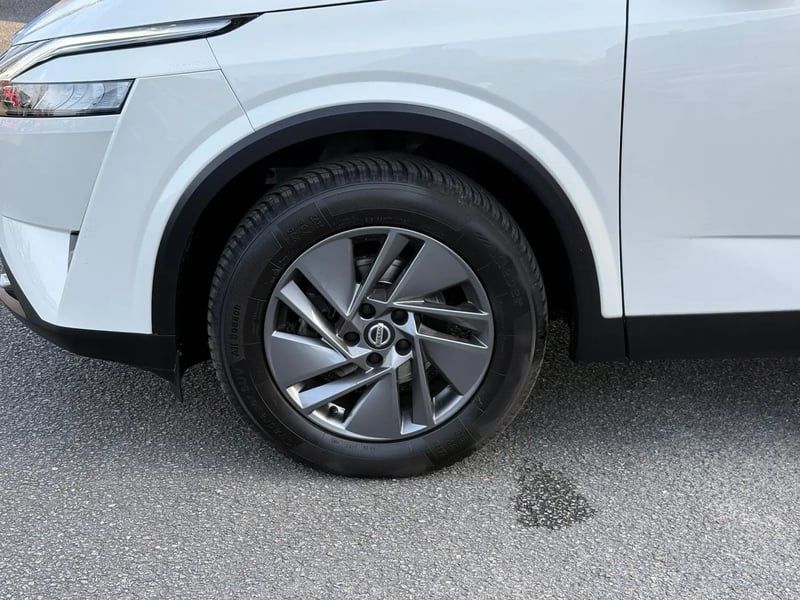 Photo de la voiture NISSAN QASHQAI Mild Hybrid 140 ch N-Connecta