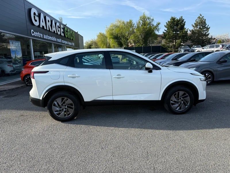 Photo de la voiture NISSAN QASHQAI Mild Hybrid 140 ch N-Connecta