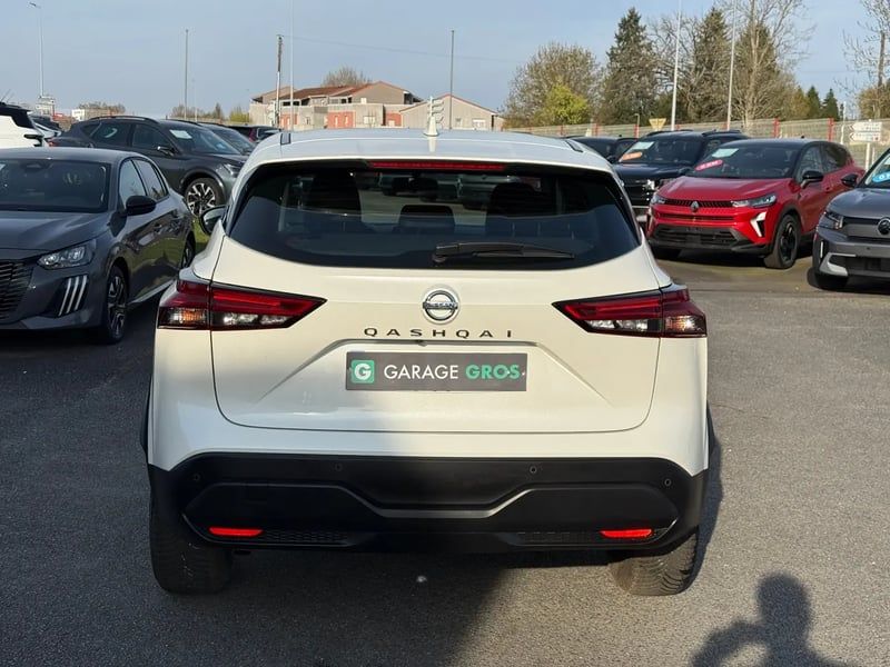 Photo de la voiture NISSAN QASHQAI Mild Hybrid 140 ch N-Connecta