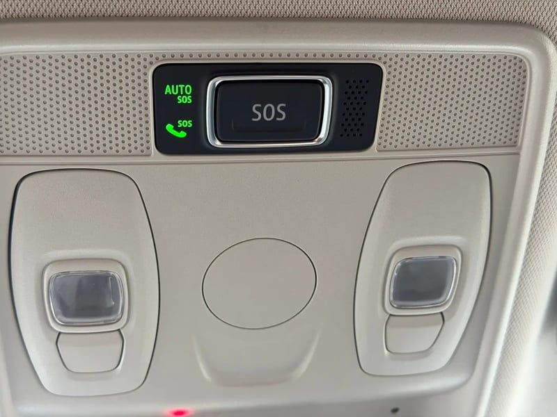 Photo de la voiture RENAULT ARKANA mild hybrid 140 EDC GSR2 Evolution