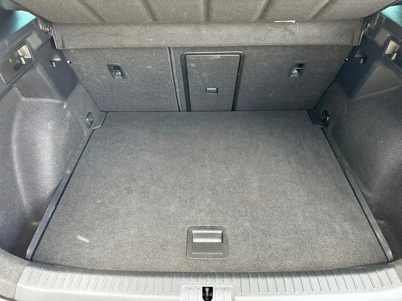 Photo de la voiture CUPRA FORMENTOR 1.5 eTSI Hybrid 150 ch DSG7 V