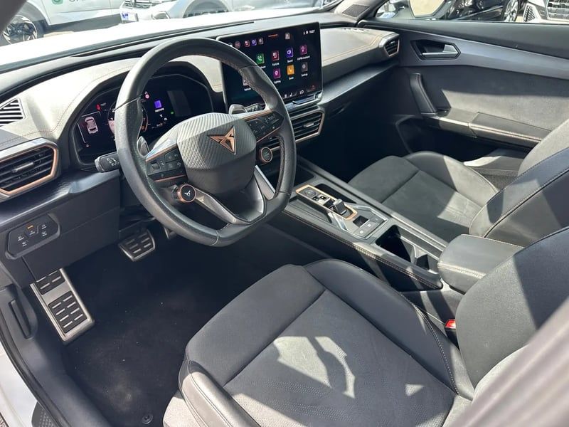 Photo de la voiture CUPRA FORMENTOR 1.5 eTSI Hybrid 150 ch DSG7 V