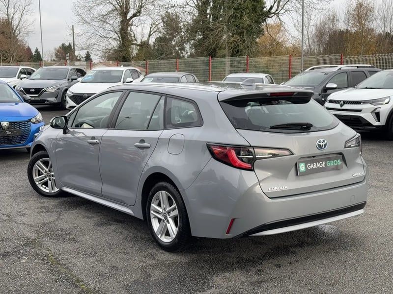 Photo de la voiture TOYOTA COROLLA TOURING SPORTS HYBRIDE MY22 122h Dynamic