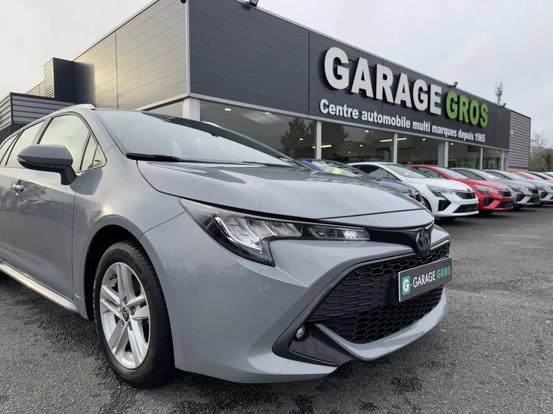 Photo de la voiture TOYOTA COROLLA TOURING SPORTS HYBRIDE MY22 122h Dynamic