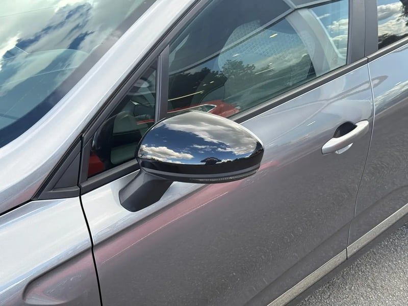 Photo de la voiture RENAULT CLIO V TCe 90 X-Tronic Evolution
