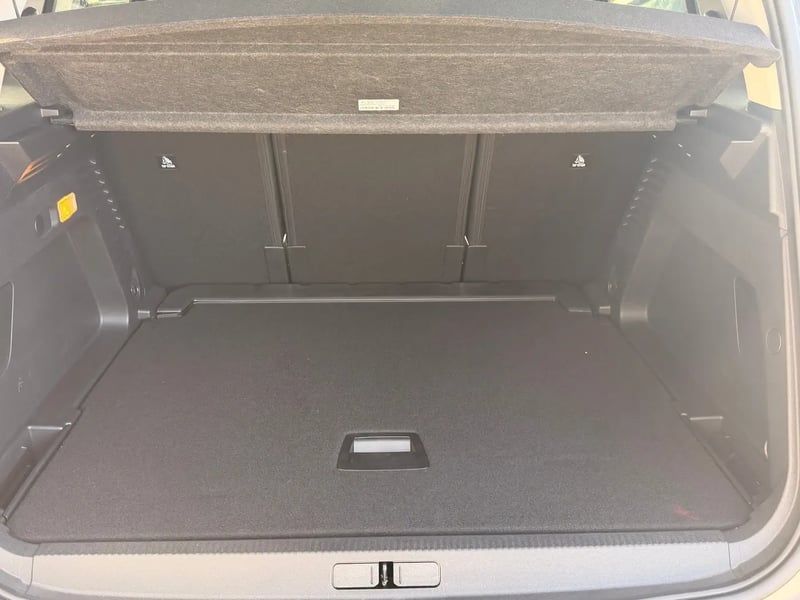 Photo de la voiture CITROEN C5 AIRCROSS C5 Aircross 1.5 BlueHDi 130ch MAX EAT8 Gris F