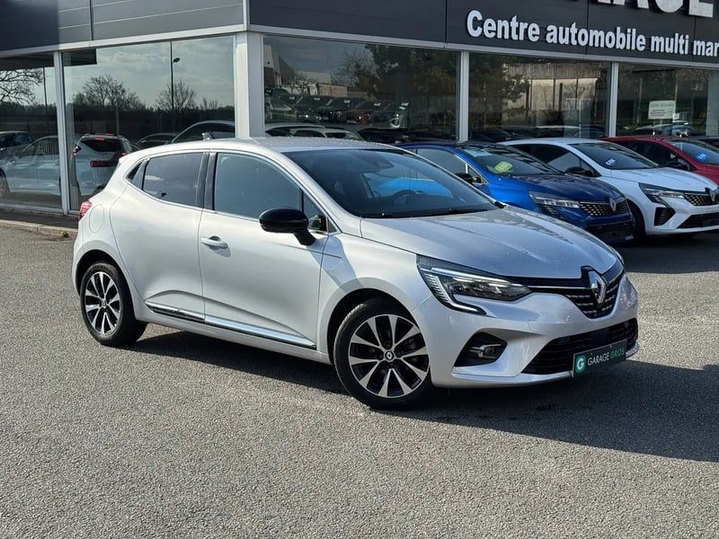 Photo de la voiture RENAULT CLIO V TCe 90 Techno