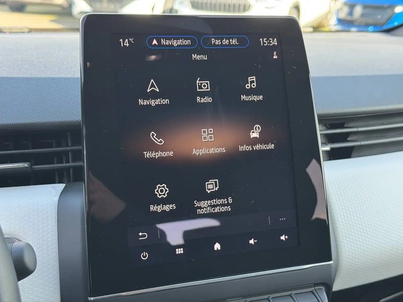 Photo de la voiture RENAULT CLIO V TCe 90 Techno