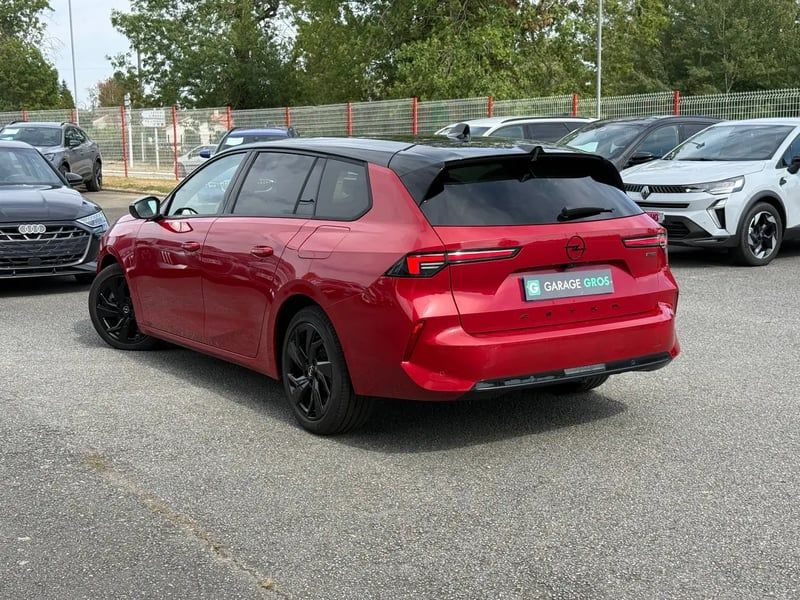 Photo de la voiture OPEL ASTRA SPORTS TOURER Hybride Rechargeable 180 ch BVA8 GS