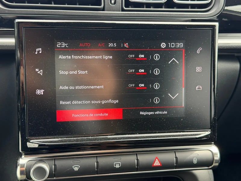 Photo de la voiture CITROEN C3 PureTech 83 ch BVM5 Max