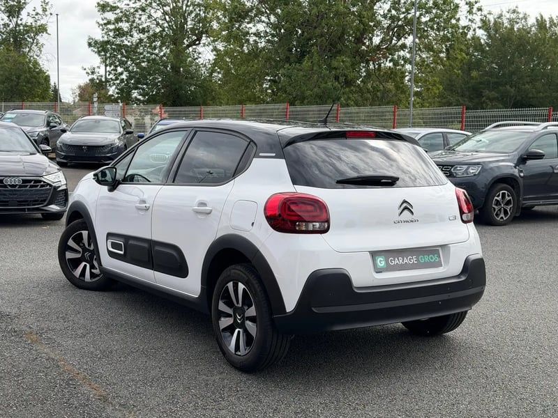 Photo de la voiture CITROEN C3 PureTech 83 ch BVM5 Max