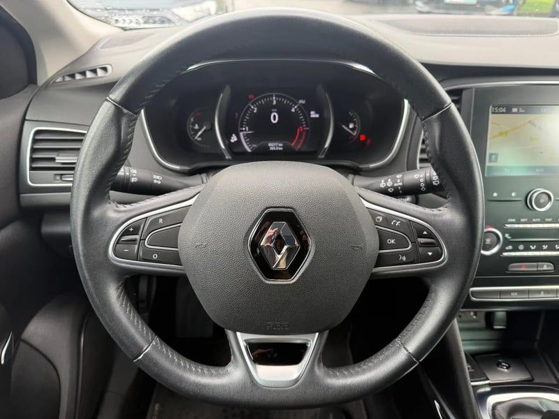 Photo de la voiture RENAULT MEGANE IV BERLINE Blue dCi 115 Limited