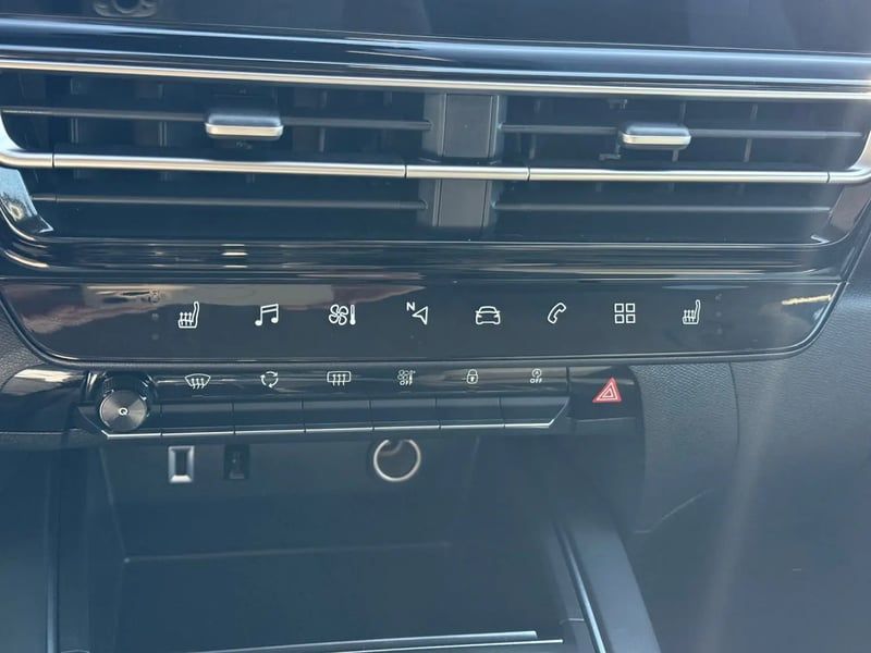 Photo de la voiture CITROEN C5 AIRCROSS Hybride 145 e-DCS6 Max