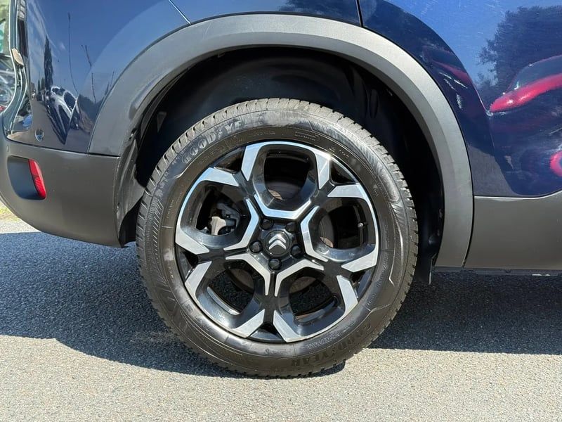 Photo de la voiture CITROEN C5 AIRCROSS Hybride 145 e-DCS6 Max