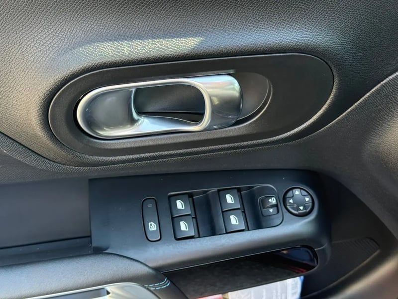 Photo de la voiture CITROEN C5 AIRCROSS Hybride 145 e-DCS6 Max