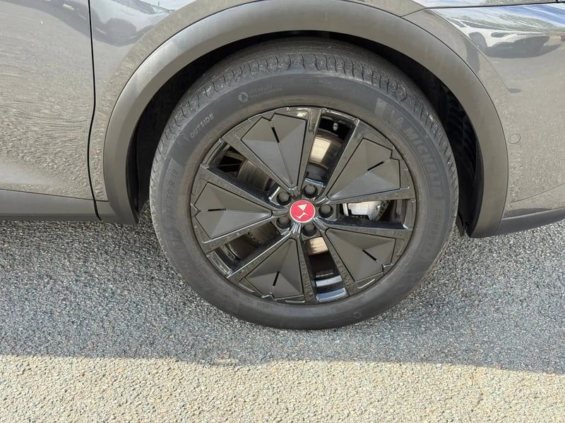 Photo de la voiture DS DS 7 Hybride Rechargeable E-Tense 225 EAT8 Performance Line +
