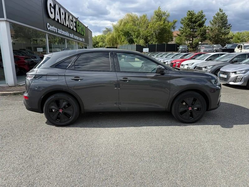 Photo de la voiture DS DS 7 Hybride Rechargeable E-Tense 225 EAT8 Performance Line +