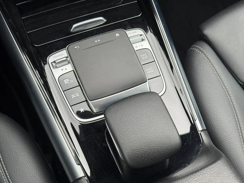 Photo de la voiture MERCEDES-BENZ CLASSE B 180 7G-DCT Progressive Line Edition