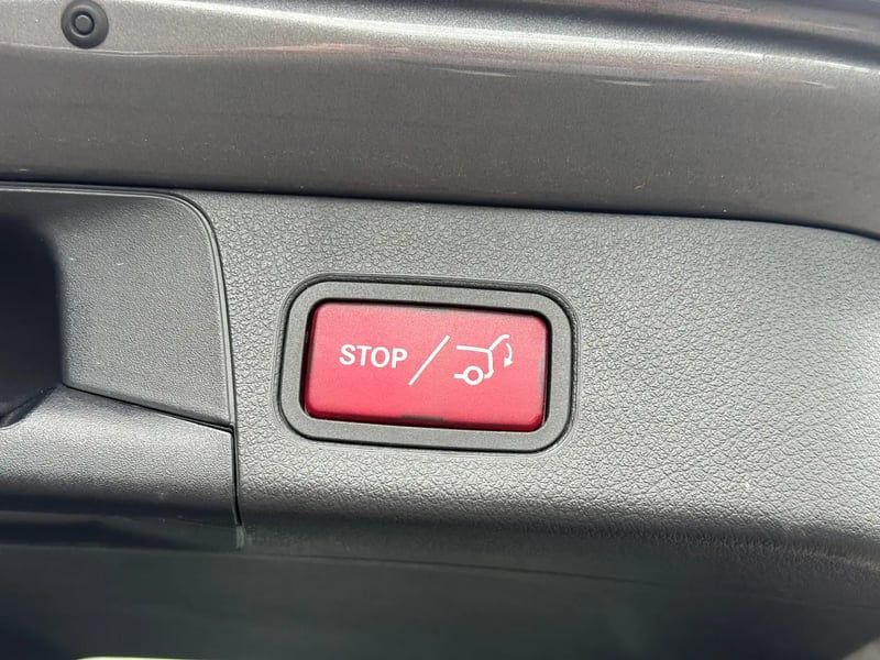 Photo de la voiture MERCEDES-BENZ CLASSE B 180 7G-DCT Progressive Line Edition