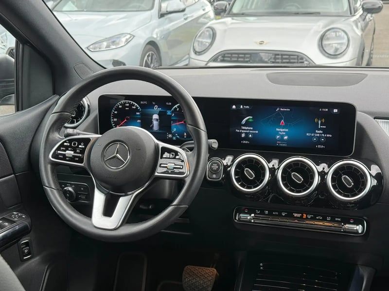Photo de la voiture MERCEDES-BENZ CLASSE B 180 7G-DCT Progressive Line Edition